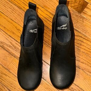 Dansko Black Frankie Leather Slip-On boot